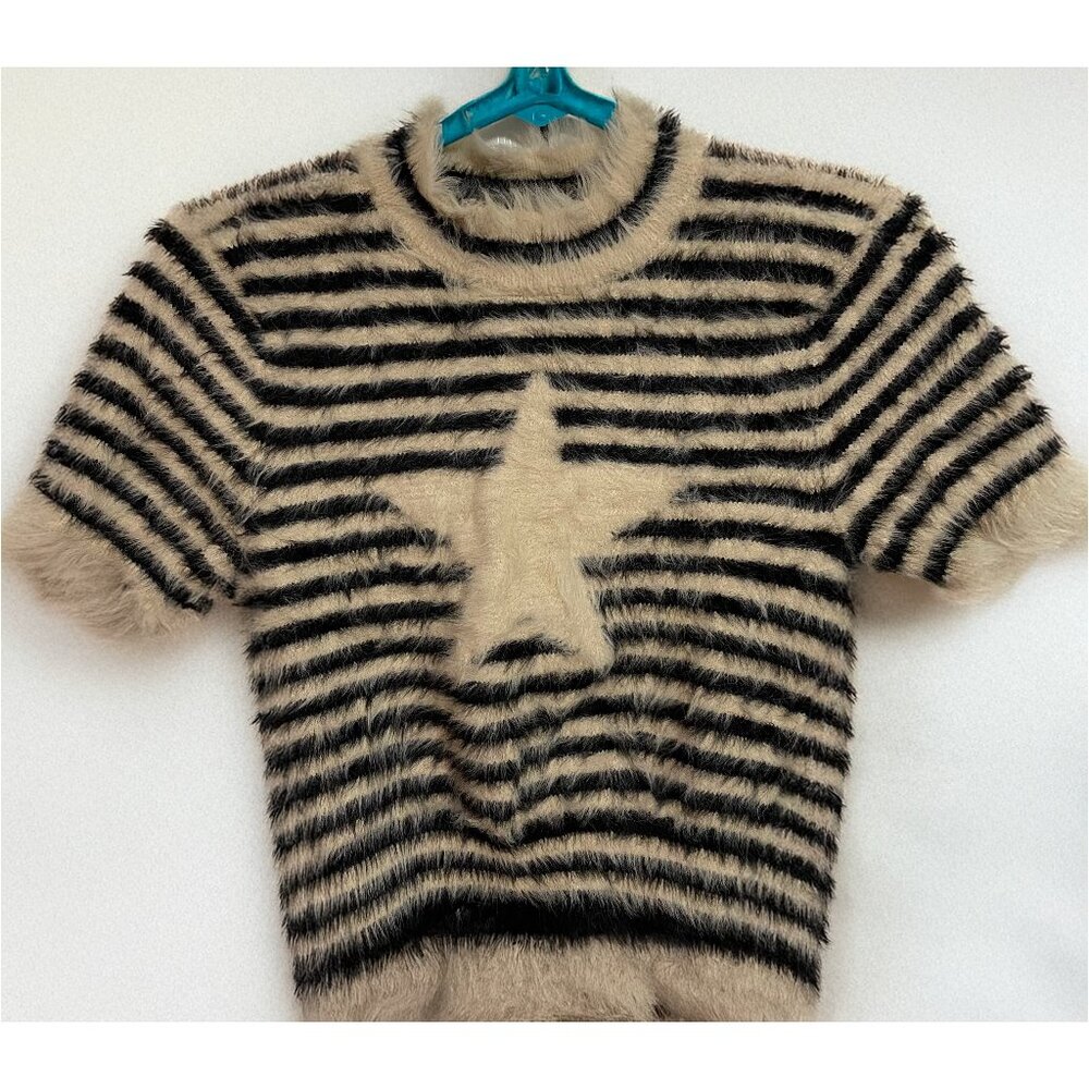 Kimchi Blue Amelia Fuzzy Short Sleeve Sweater